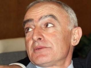 Դեպուտատն ի՞նչ գործ ունի` գիրք կարդա. Լյովա Խաչատրյան