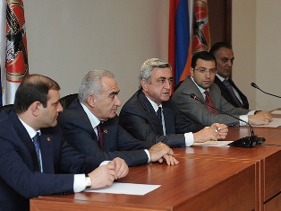 Սերժ Սարգսյանը ՀՀԿ Կենտրոնի տարածքային կազմակերպության ժողովում միաձայն առաջադրվ