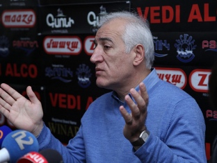 Վահագն Խաչատրյան. 2013թ. բյուջեի նախագծով իշխանությունը ասում է՝ ինձ մի ընտրեք
