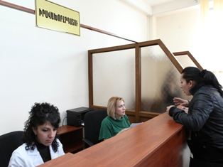 Երեւանի քաղաքապետարանի երկրորդ մասնաշենքում բացվել է «Մեկ պատուհան»
