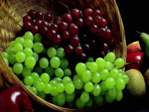 Грузия не отказывается от армянского винограда