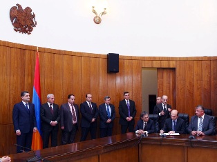 Կառավարության եւ գինեգործության, ճշգրիտ ճարտարագիտության բնագավառների ներկայացու