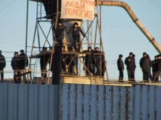 Заключенных взбунтовавшейся колонии Копейска пытали музыкой