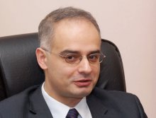 «Иратес de facto»: Левон Тер-Петросян готовится к вечному «обету молчания»