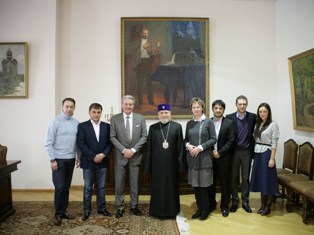Armenian Catholicos receives Alain Delon