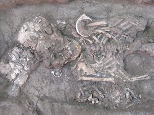 В Мексике нашли могильник с деформированными черепами