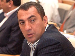 Թող Սամվել Ալեքսանյանը ալյուրը չթանկացնի, ես էլ պեչենին չեմ թանկացնի. գործարար