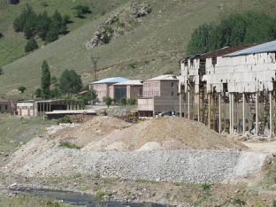 Մեղրաձորի բնակիչներին ճնշում են. Էկոլուր