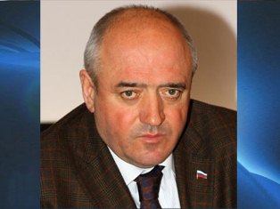 «Կոմերսանտ». Ռեկտորին եւ լրագրողին սպանել է նույն մարդը