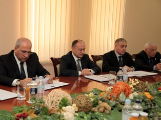 Armenian state commission seeks return of Armenian captives in Azerbaijan