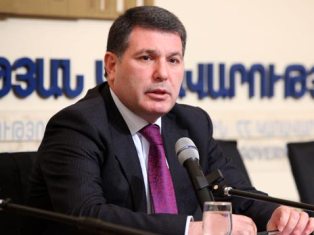 Министр охраны природы Армении подвел итоги 2012 года