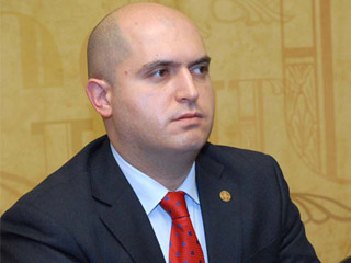 Армен Ашотян был награжден грамотой за укрепление армяно-румынских связей