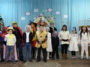Children with special needs get Christmas gifts in Armenian capital