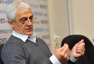 Директор Ереванского оперного театра не согласен с главным хореографом