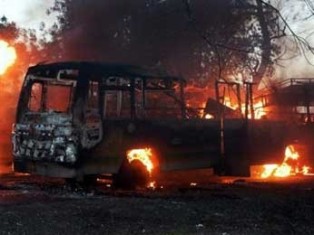 В Ереване сгорел автобус