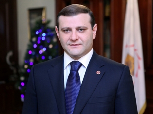 Տարոն Մարգարյանի շնորհավորանքը. Անցնող տարին իր հետքը թողեց Երեւանի պատմության մ