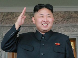 Ким Чен Ын в  день своего дня рождения разослал всем детям страны по килограмму