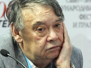 Герман-старший перенес операцию на головном мозге