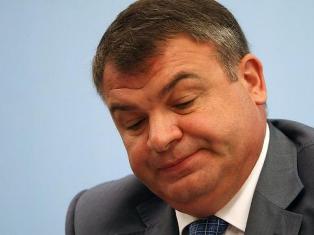 Сердюков отказался от дачи устных показаний