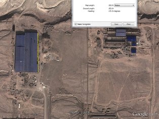 На фото из китайской пустыни нашли загадочные строения