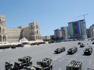 «Военное обозрение»: С кем собирается воевать Азербайджан?