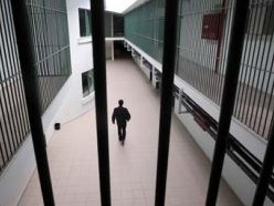 В Турции тюремщик убил трех коллег