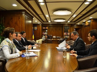 Դեսպանը հանդիպեց Ռումինիայի մշակույթի նախարար Դանիել Բարբուի հետ