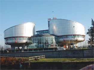 Наказанные за агитацию на курдском языке кандидаты выиграли дело против Турции в