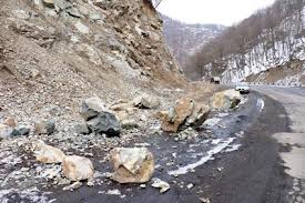 Ջերմուկ-Երեւան ավտոճանապարհին տեղի է ունեցել քարաթափում