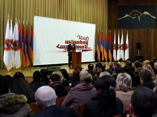 Հայաստանի նախագահ. Ադրբեջանն ապրում է ծուռ հայելիների թագավորությունում