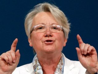 Министра образования Германии лишили ученой степени