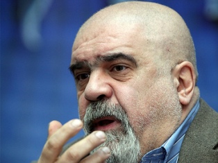 Փորձագետ. ՀԱԿ-ի քաղաքական կուսակցություն դառնալուն այլընտրանք չկա