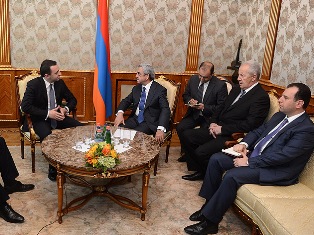 Президент Армении обсудил с министром внутренних дел Грузии вопросы безопасности