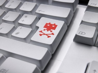 Испанцы создали интернет-бот для охоты на педофилов