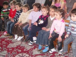 2001թ-ից մանկատուն հանձնված 12-ամյա աղջնակի մայրը հրաժարվում է այցելել աղջկան եւ