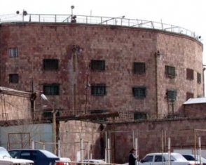 «Իրատես de facto». «Նուբարաշեն» ՔԿՀ-ում բարքերն անտանելի են դառնում