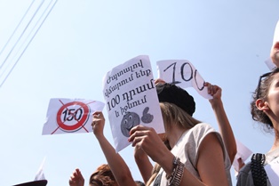 “We will not Pay 150 Drams” initiative continues pickets in Yerevan center