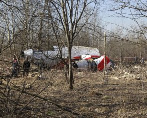 Польские эксперты снова обследуют фрагменты самолета Качиньского