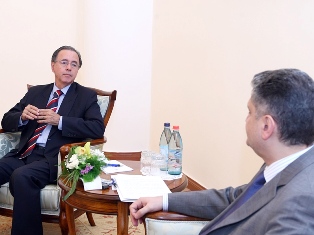 Armenian PM receives Brazil’s Ambassador