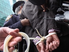 Жители США все чаще попадают за решетку без всякого повода