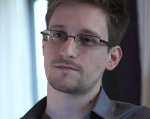 США потребовали от России разъяснения статуса Сноудена