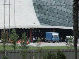 Из здания парламента Грузии эвакуируют депутатов и персонал: получен сигнал о за
