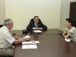 Քաղաքացիների ընդունելությանը մասնակցել է Երեւանի քաղաքապետի առաջին տեղակալ Կամո