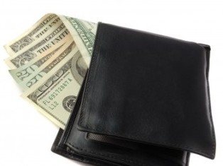 Գողացել էր կրպակի սեփականատիրոջ դրամապանակը, բայց չի հասցրել ողջ գումարը ծախսել