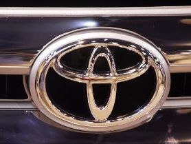 Toyota планирует впервые выпустить более 10 млн автомобилей в год
