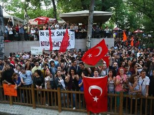 Власти Турции не будут выдавать кредиты на учебу протестующим студентам