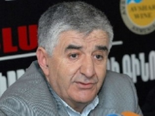 Գորիսի նախկին քաղաքապետը պահանջում է, որ ապահովել իր անվտանգությունը