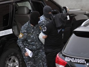 «Ժողովուրդ». Ալիկ Սարգսյանը վրեժ է լուծո՞ւմ պատանի հասակում ստացած մի քանի հարվա