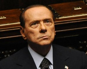 Партия Берлускони намерена просить президента Италии о его помиловании