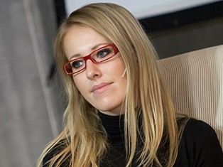 Ксению Собчак вызвали на допрос из-за оскорбления автора закона о запрете пропаг